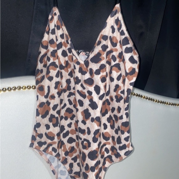 All different band - Picture 5 of 6